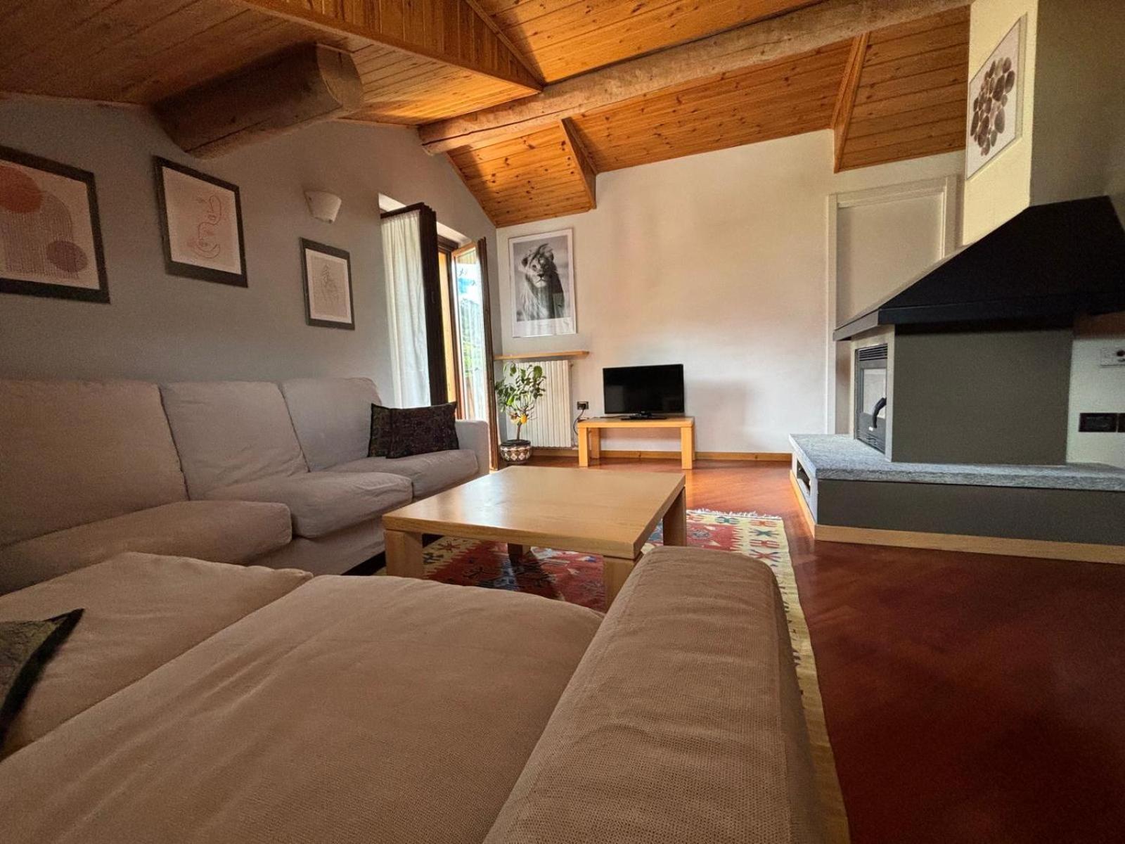 La Casa Di Armando Aparthotel Bormio Exteriör bild