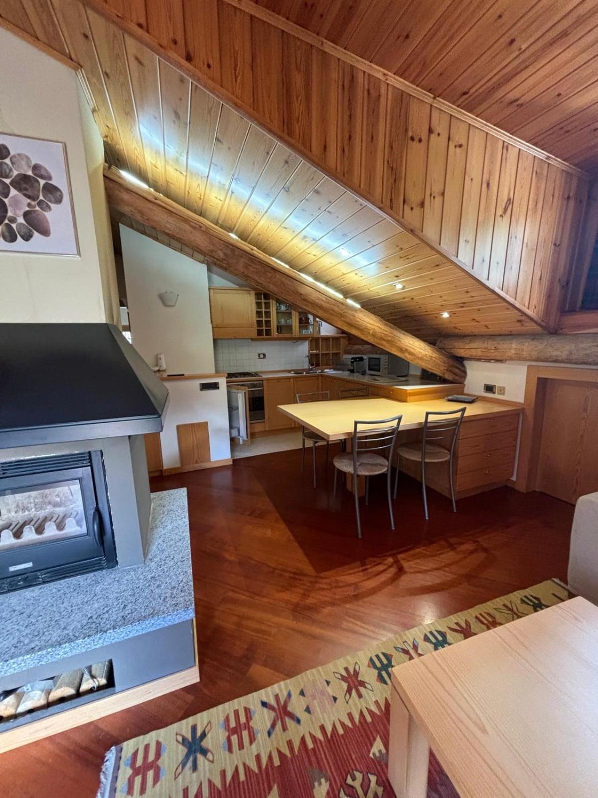 La Casa Di Armando Aparthotel Bormio Exteriör bild
