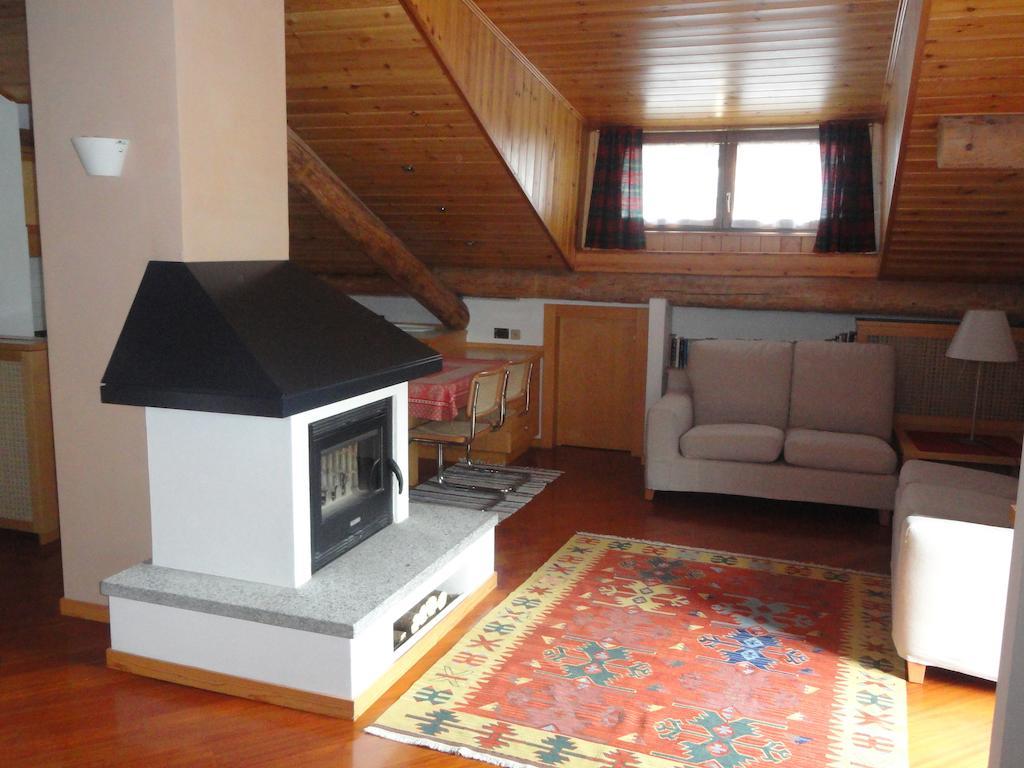 La Casa Di Armando Aparthotel Bormio Exteriör bild