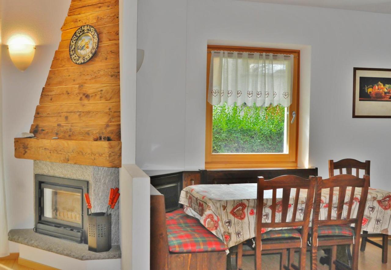 La Casa Di Armando Aparthotel Bormio Exteriör bild
